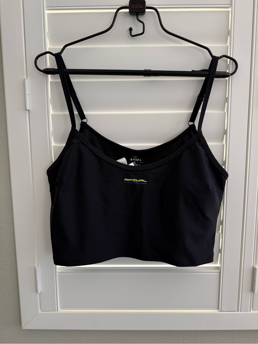 NWT Rip Curl Product Of The Search Cropped Tank Top Black X-Large